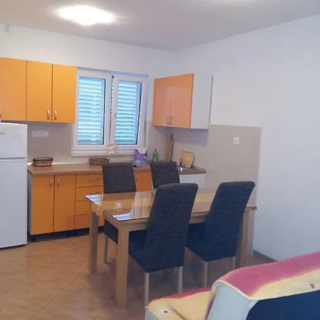 Slavica Макарска